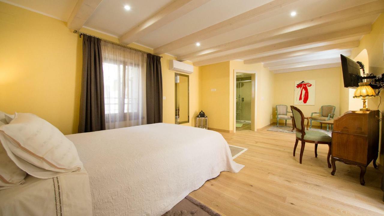 Residence C&S Ровінь Екстер'єр фото