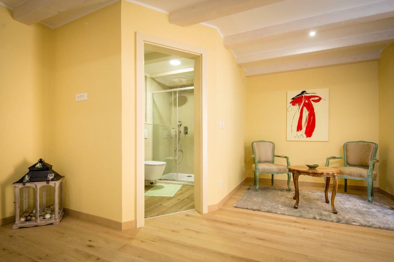 Residence C&S Ровінь Екстер'єр фото